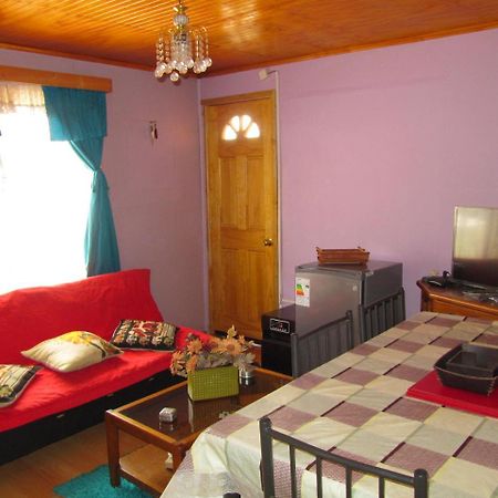 Hospedaje Los Cipreses Coyhaique Exteriör bild